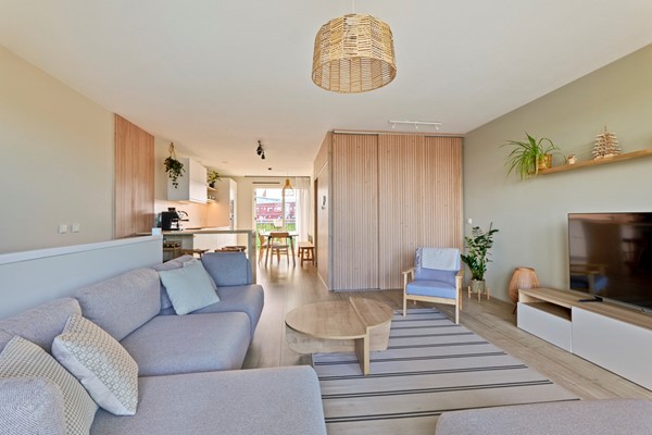 Medium property photo - Bos en Lommerplein 46, 1055 EK Amsterdam